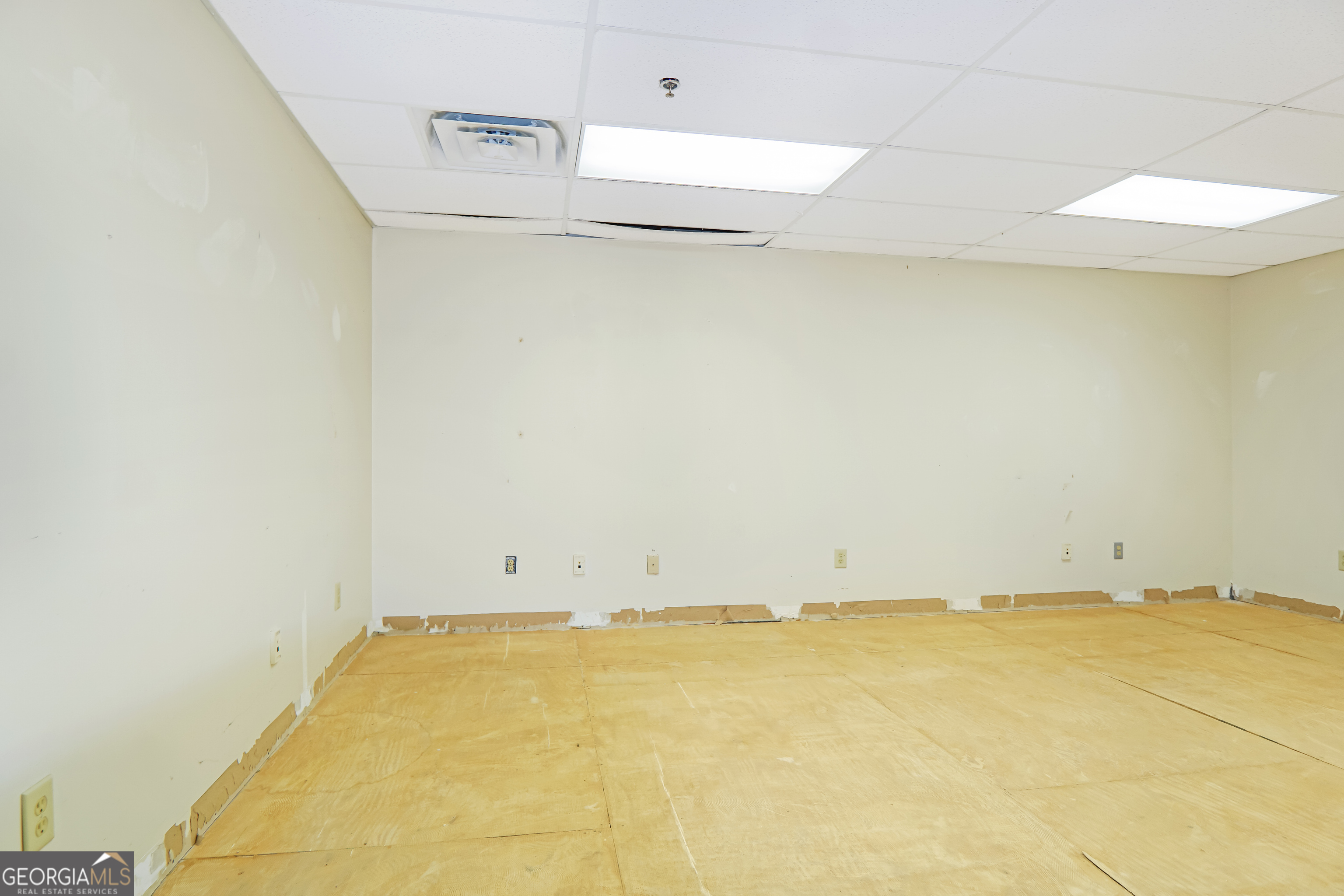1560 Commercial Court Jonesboro GA 30238
