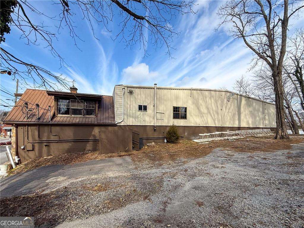 11 S Grove Street Dahlonega GA 30533