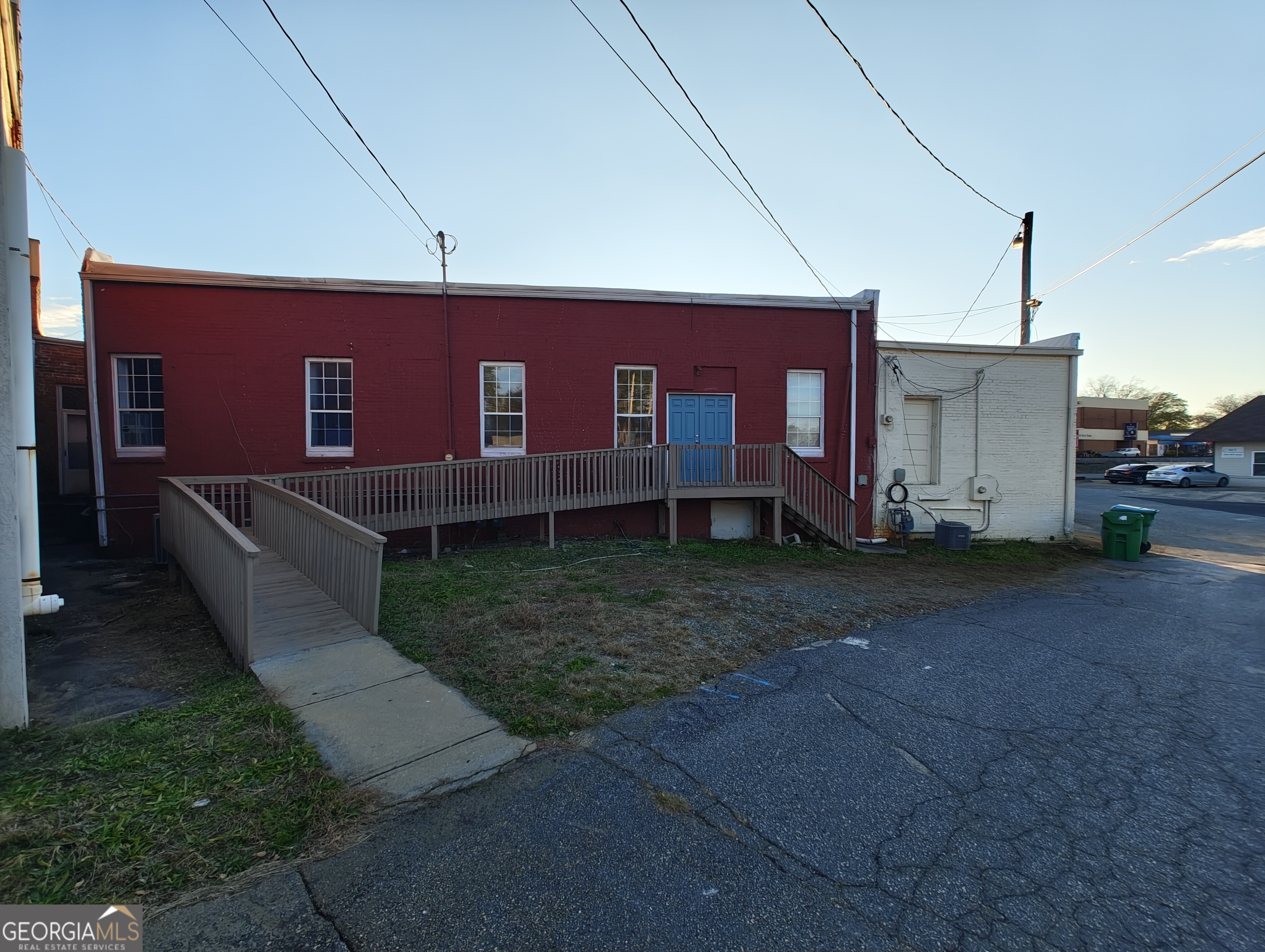 1782 N Broad Street Commerce GA 30529