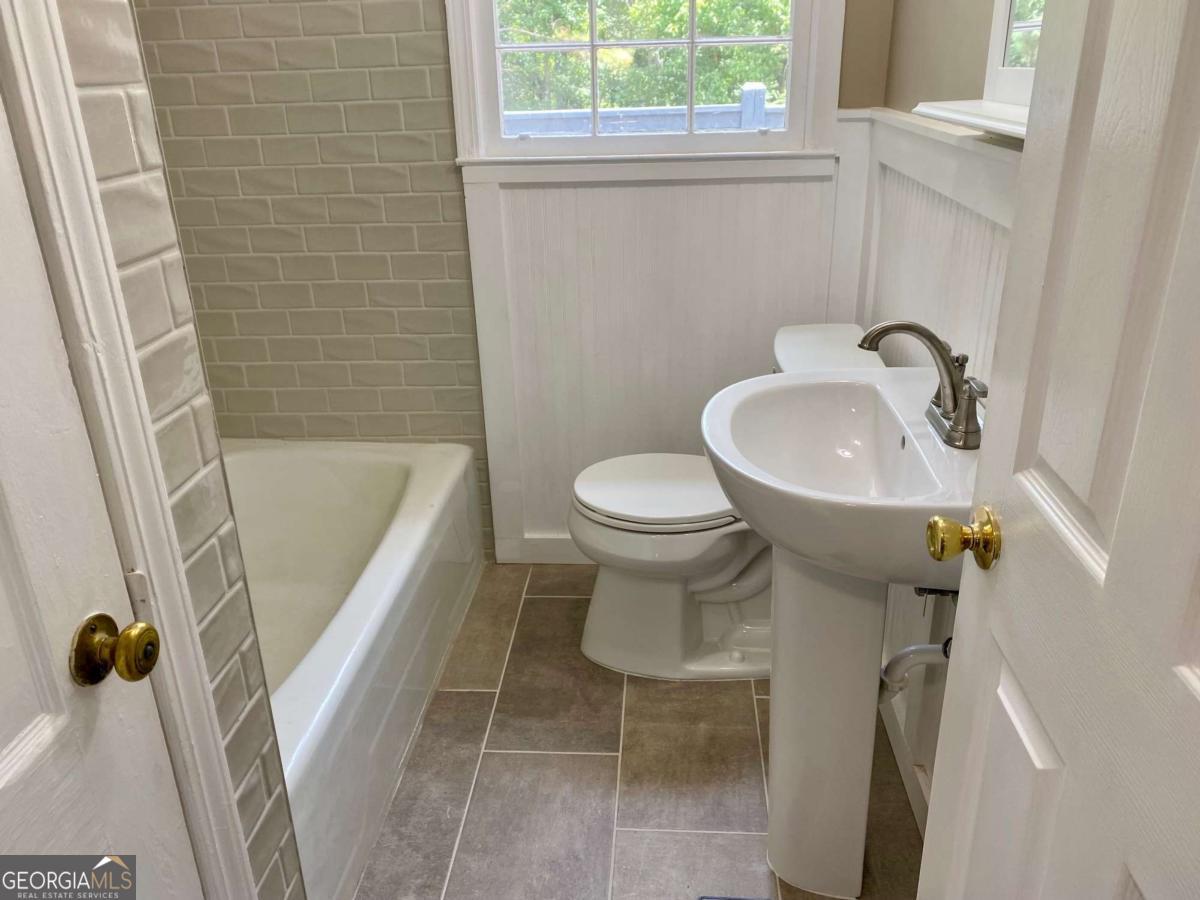 164 Glenn Carrie Road Hull GA 30646