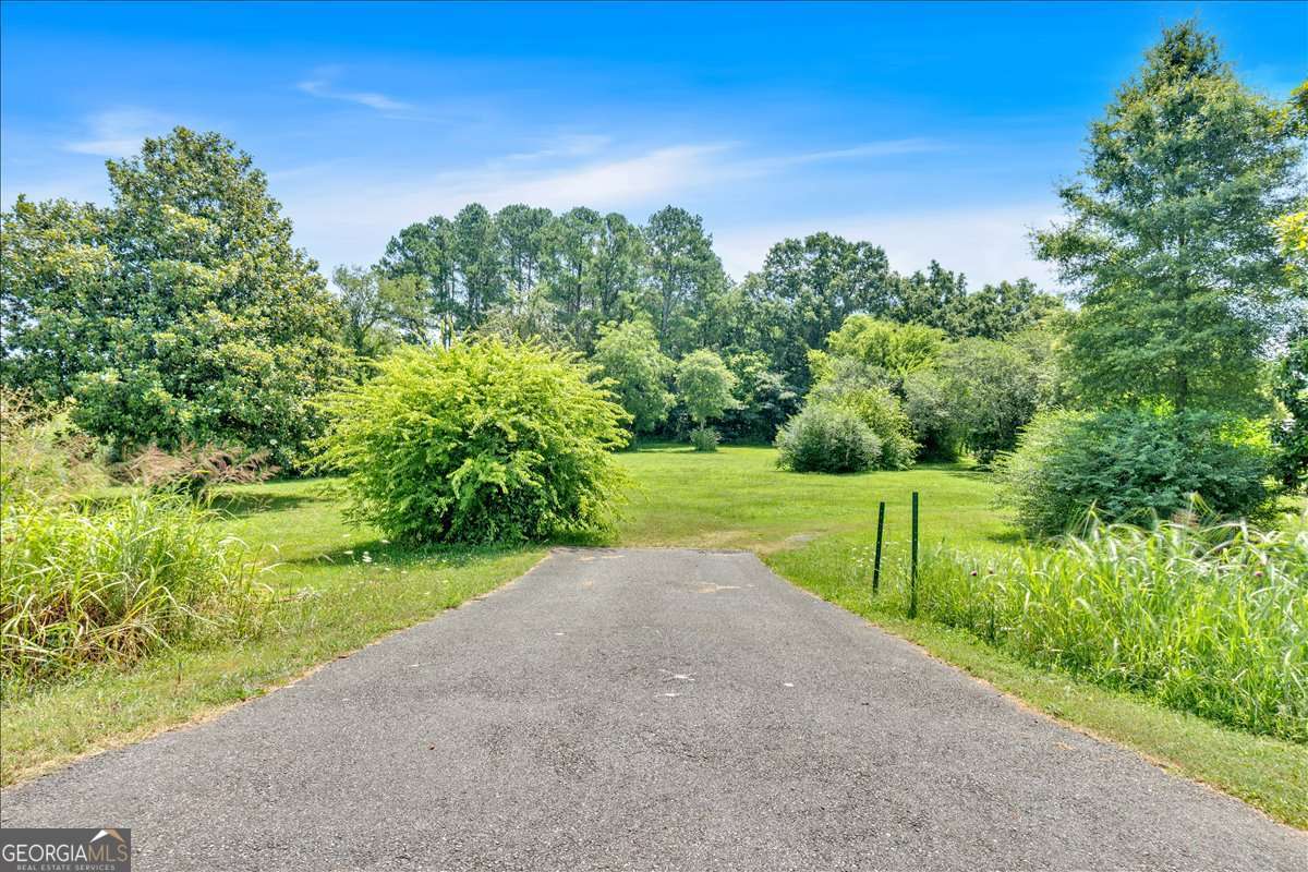 2454 Hall Station Road NW Adairsville GA 30103