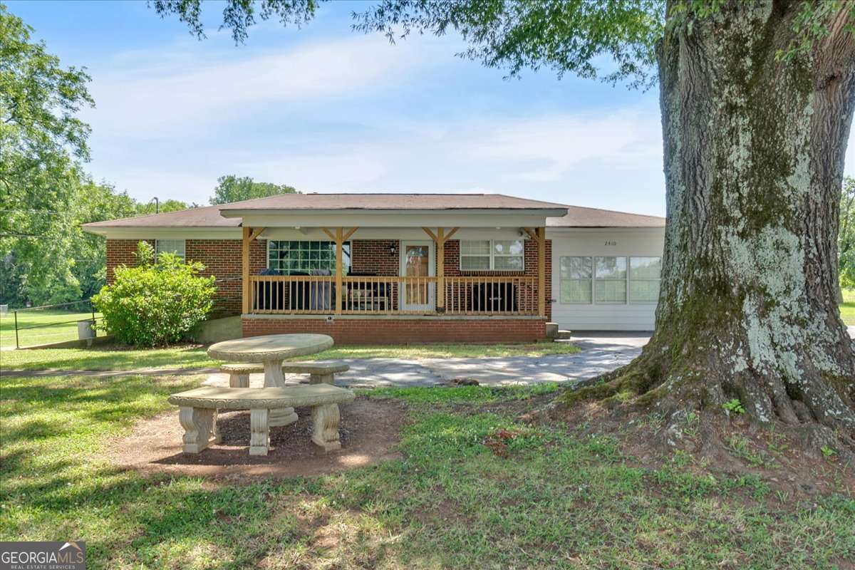 2454 Hall Station Road NW Adairsville GA 30103