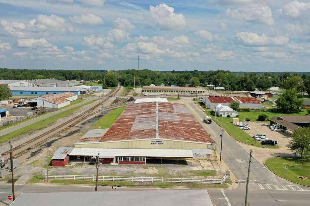 31 Hinson Street Hazlehurst GA 31539