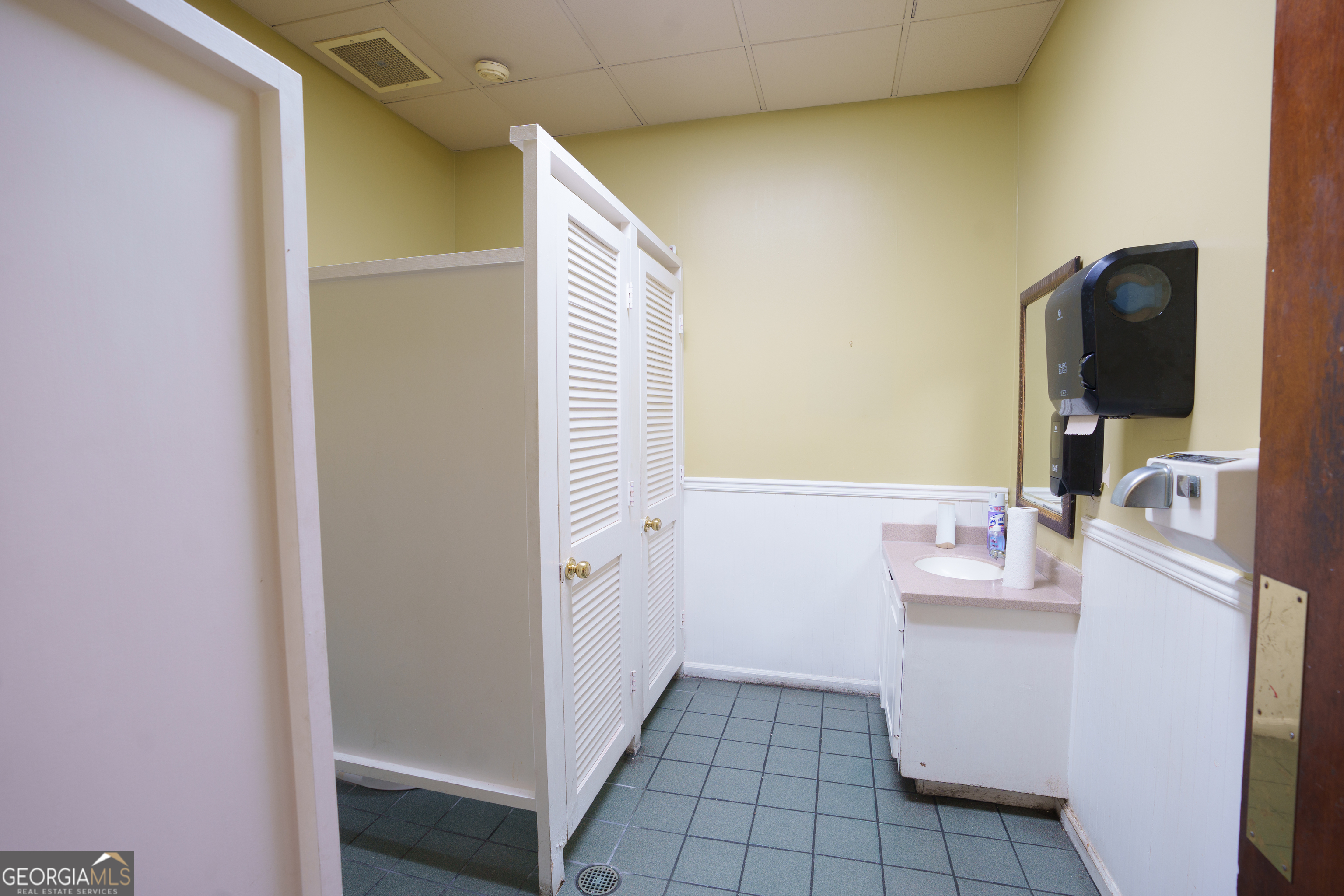 362 N First Street Jesup GA 31545