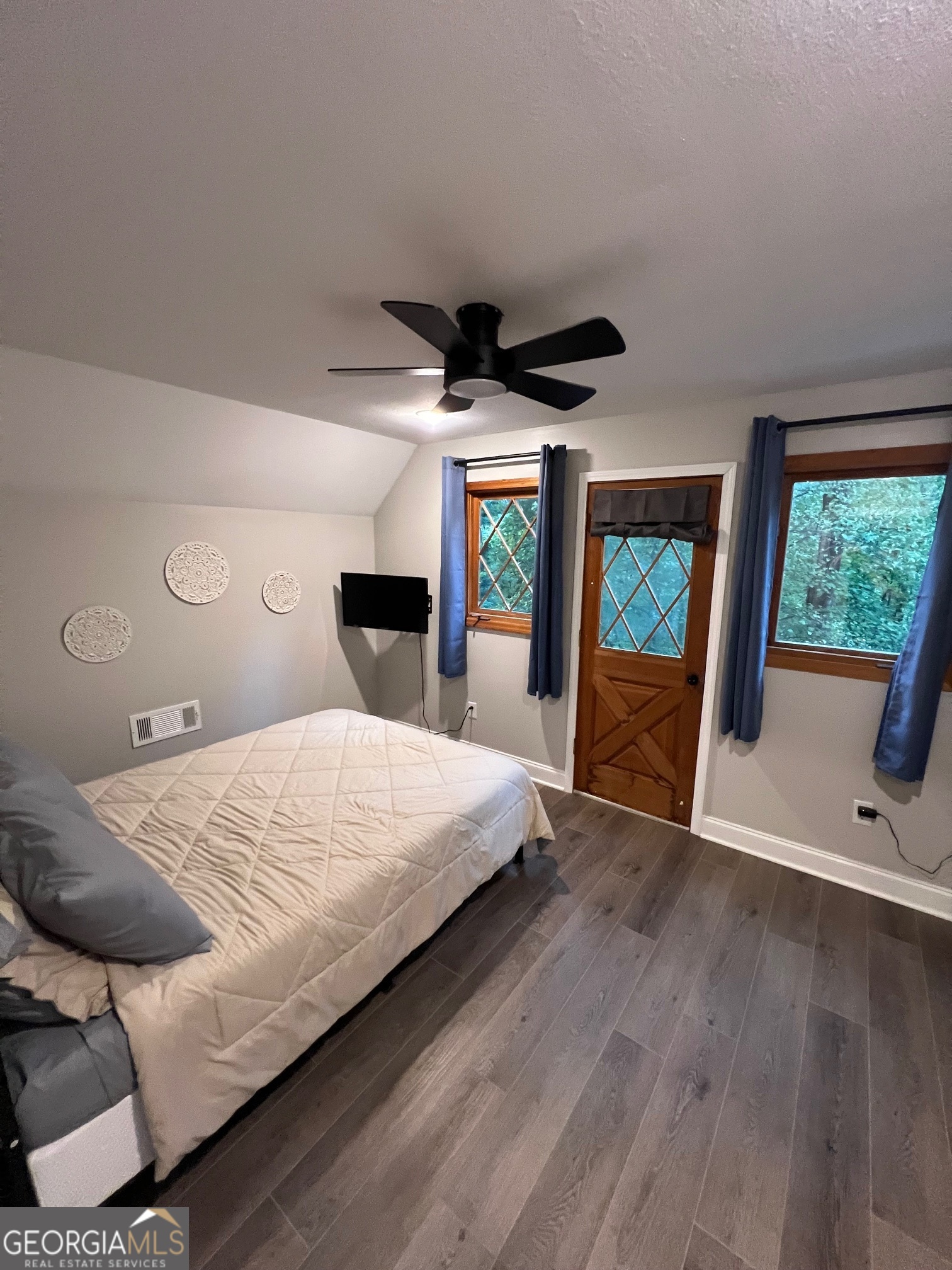 258 Ber Weg Helen GA 30545