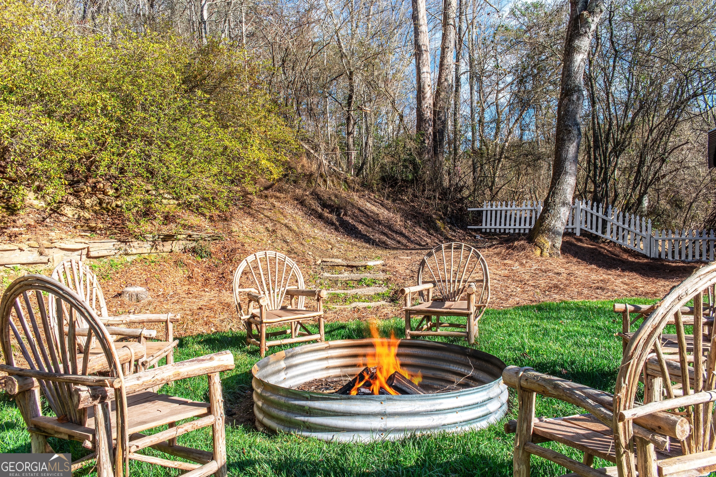 8679 Lakewood Highway Mineral Bluff GA 30559