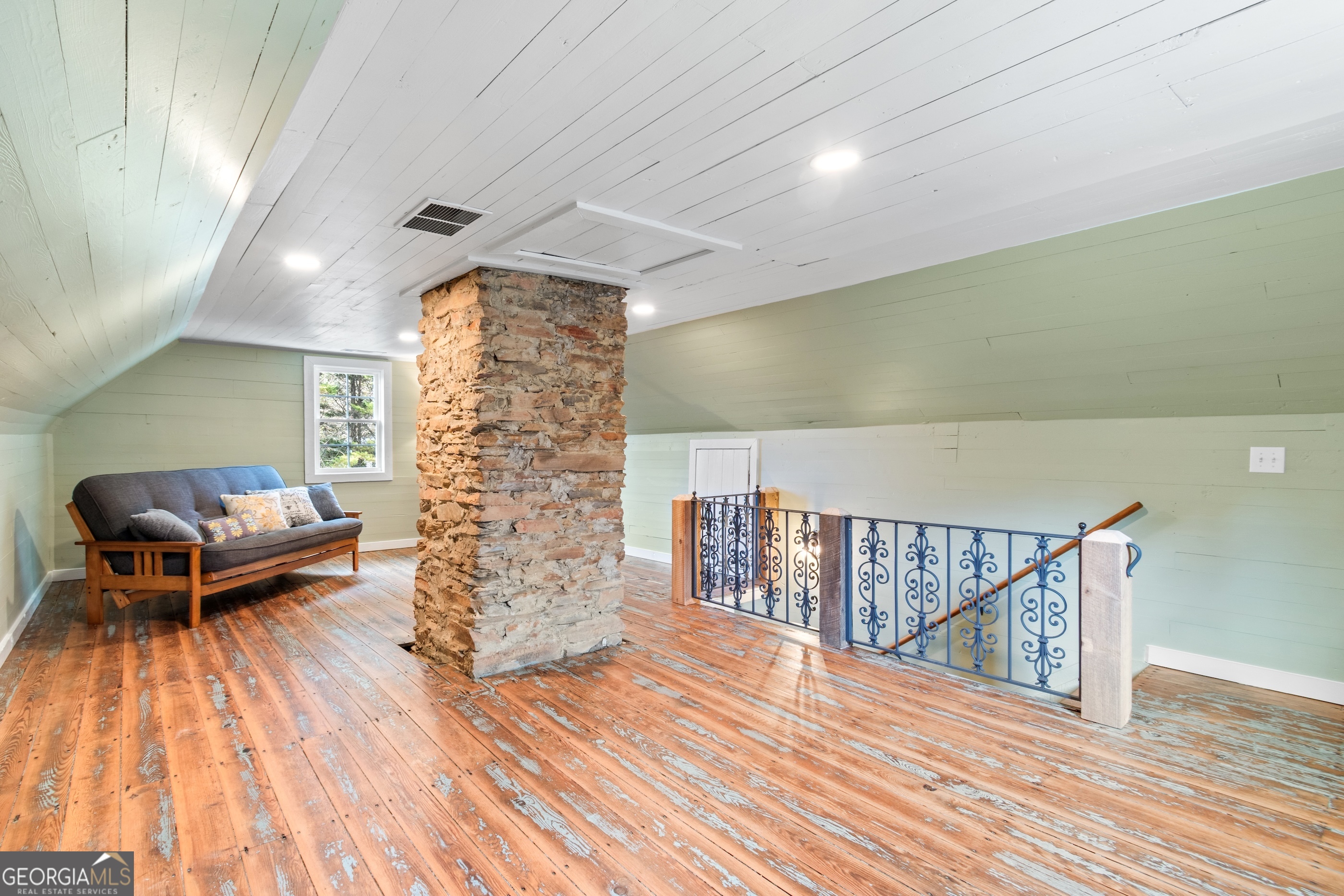 8679 Lakewood Highway Mineral Bluff GA 30559