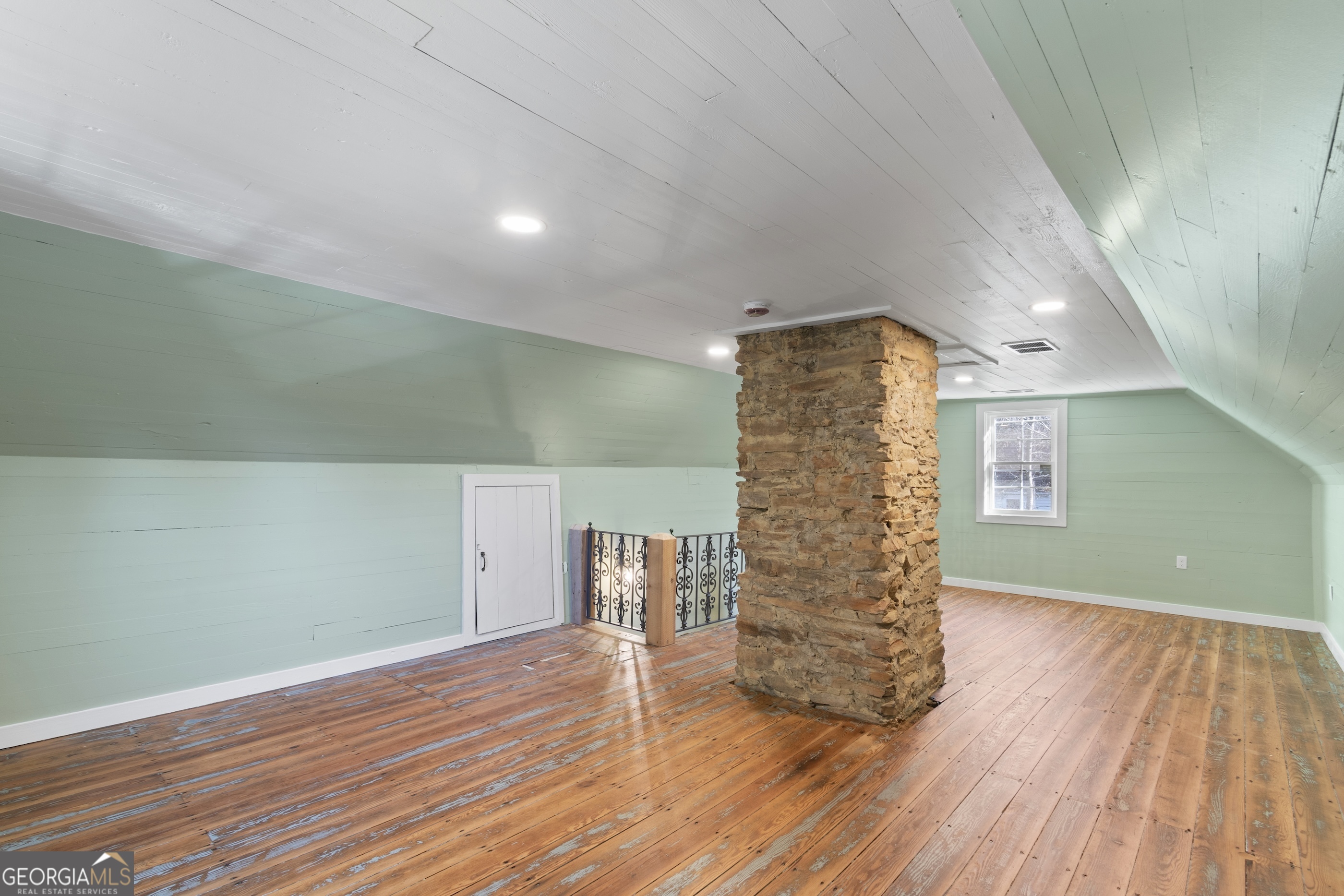 8679 Lakewood Highway Mineral Bluff GA 30559
