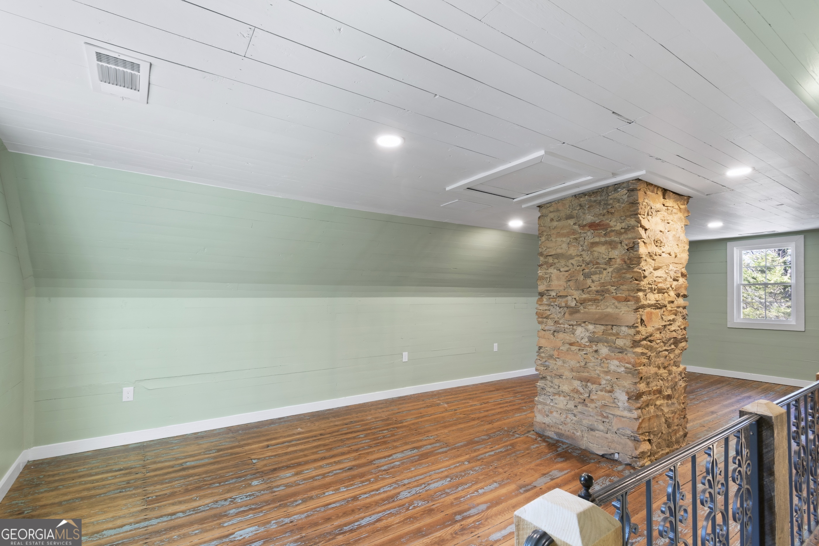 8679 Lakewood Highway Mineral Bluff GA 30559