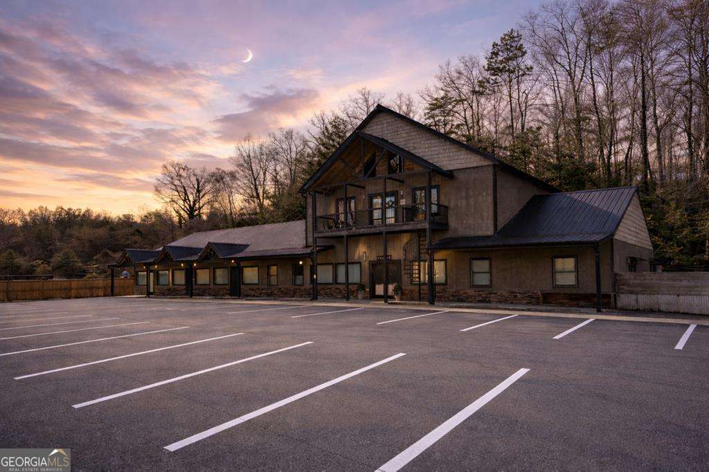 33 Rose Petal Lane Ellijay GA 30540