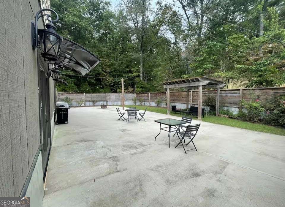 33 Rose Petal Lane Ellijay GA 30540