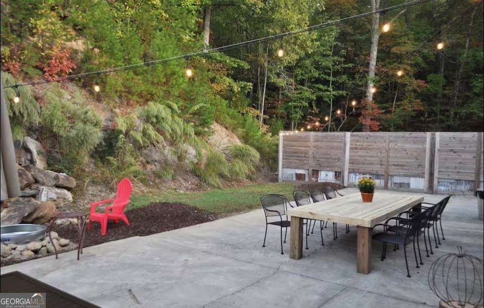 33 Rose Petal Lane Ellijay GA 30540