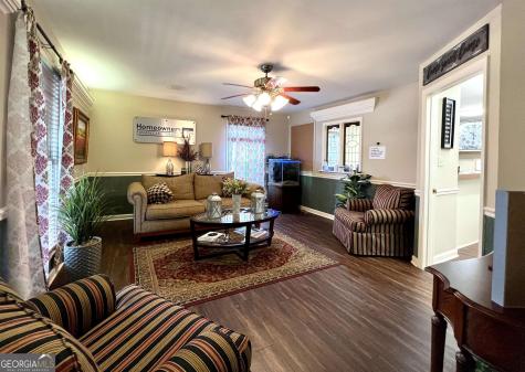 549 S Main Street Cleveland GA 30528
