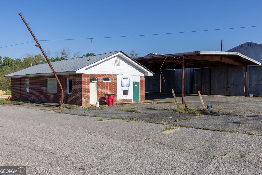 68 First Street Hawkinsville GA 31036