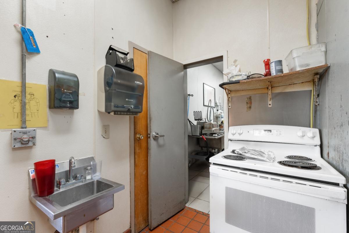 10525 Us Highway 1 S Wadley GA 30477