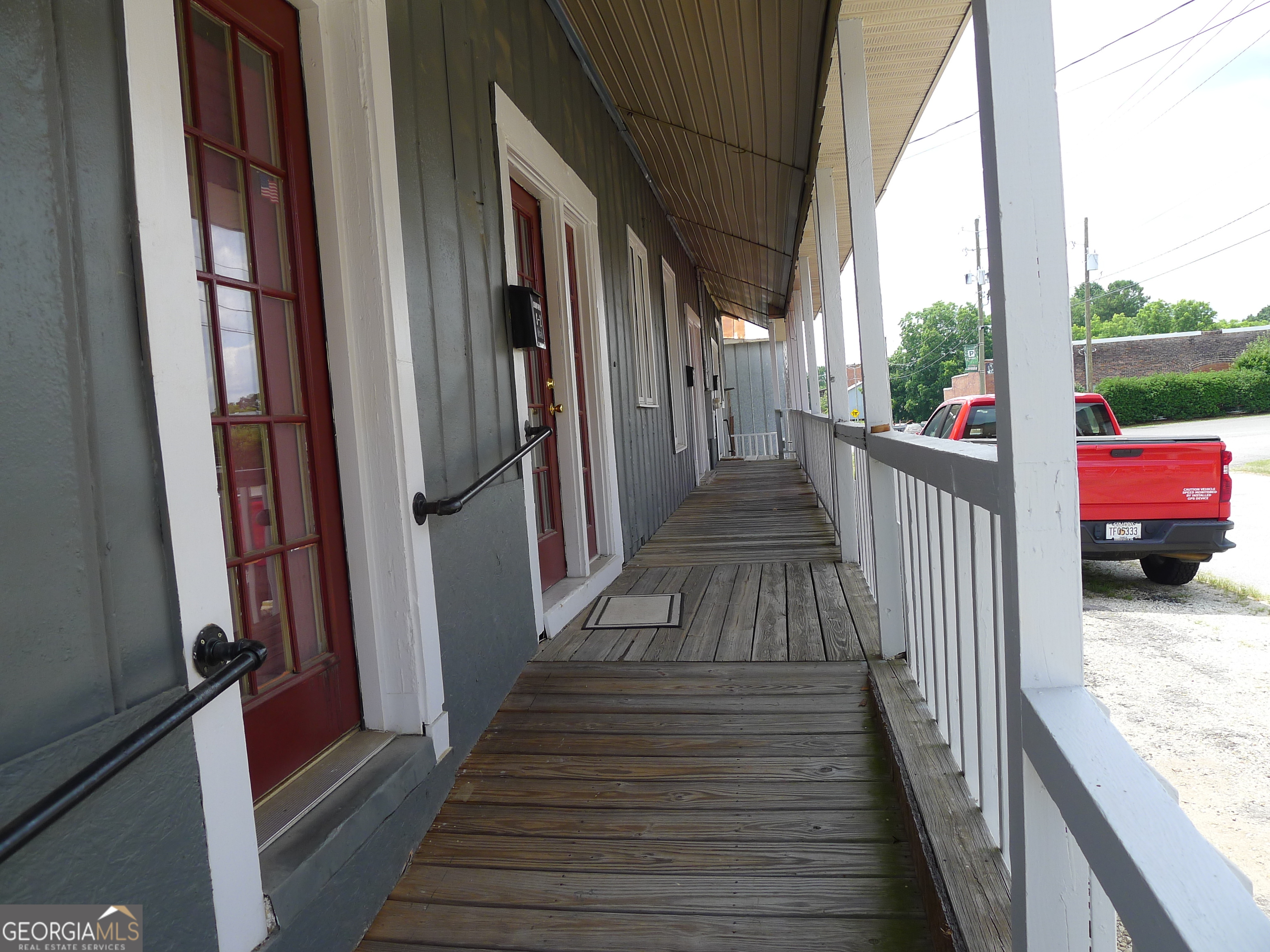 100 W Main Street Lavonia GA 30553