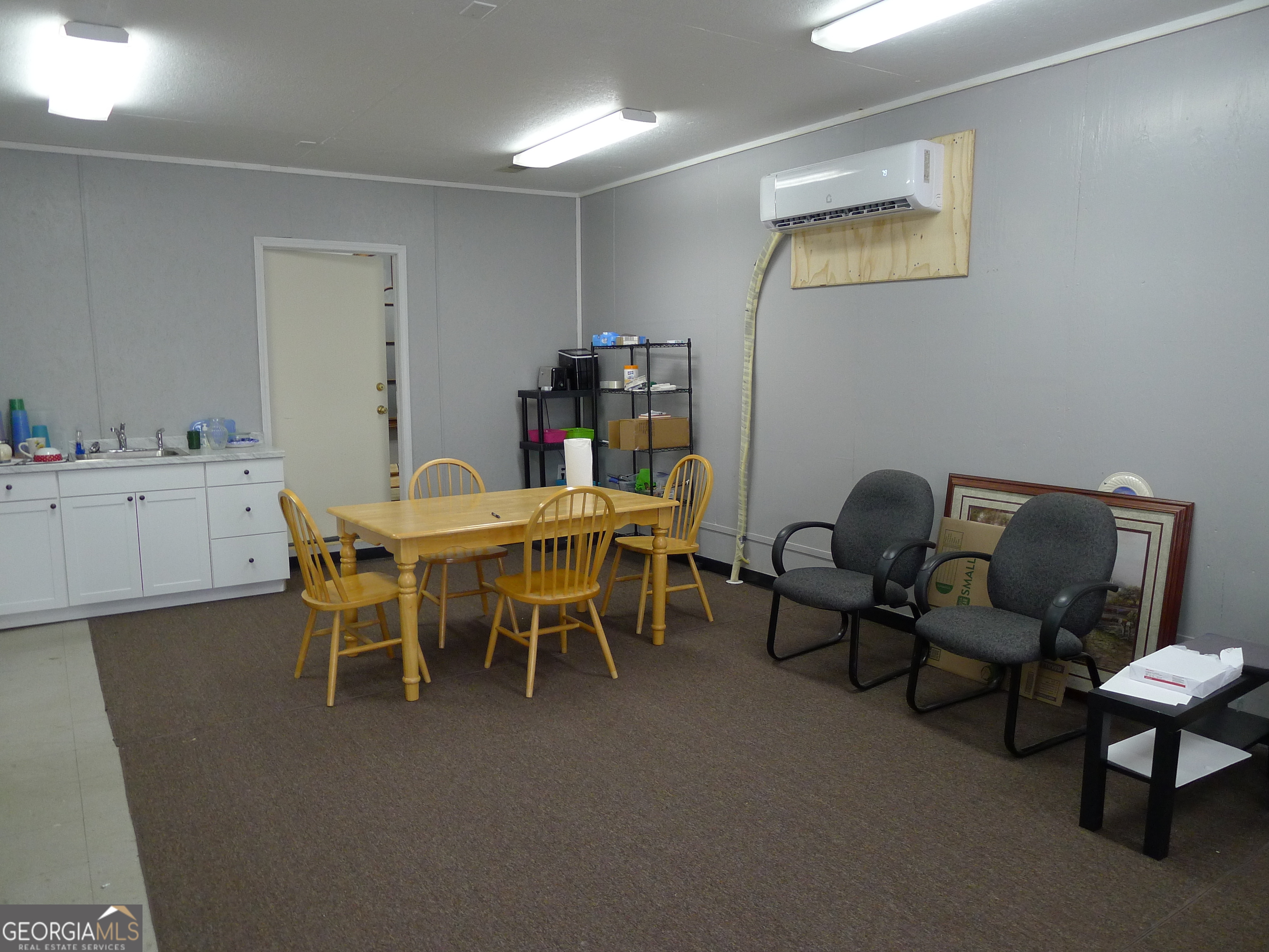 100 W Main Street Lavonia GA 30553
