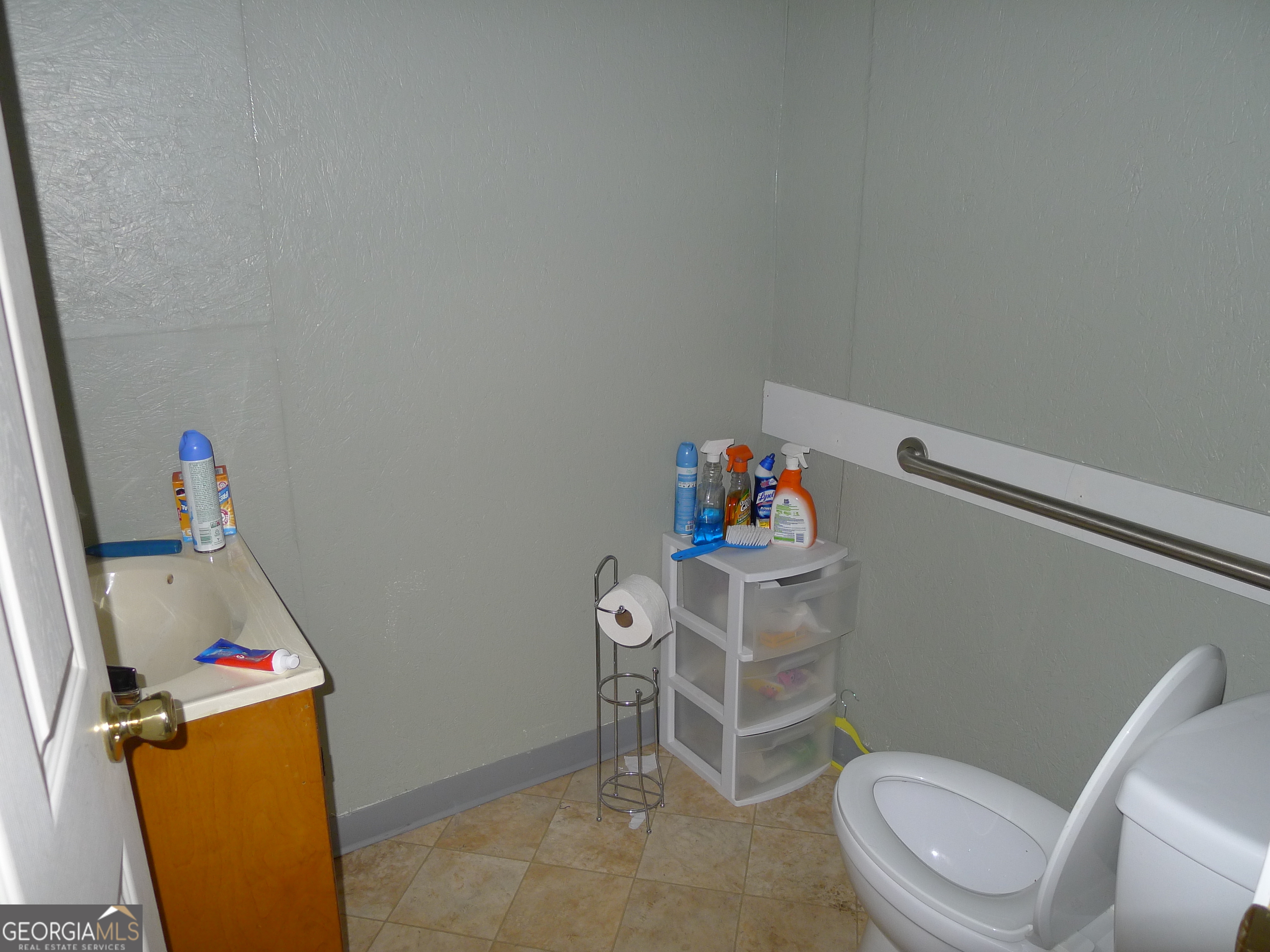 100 W Main Street Lavonia GA 30553