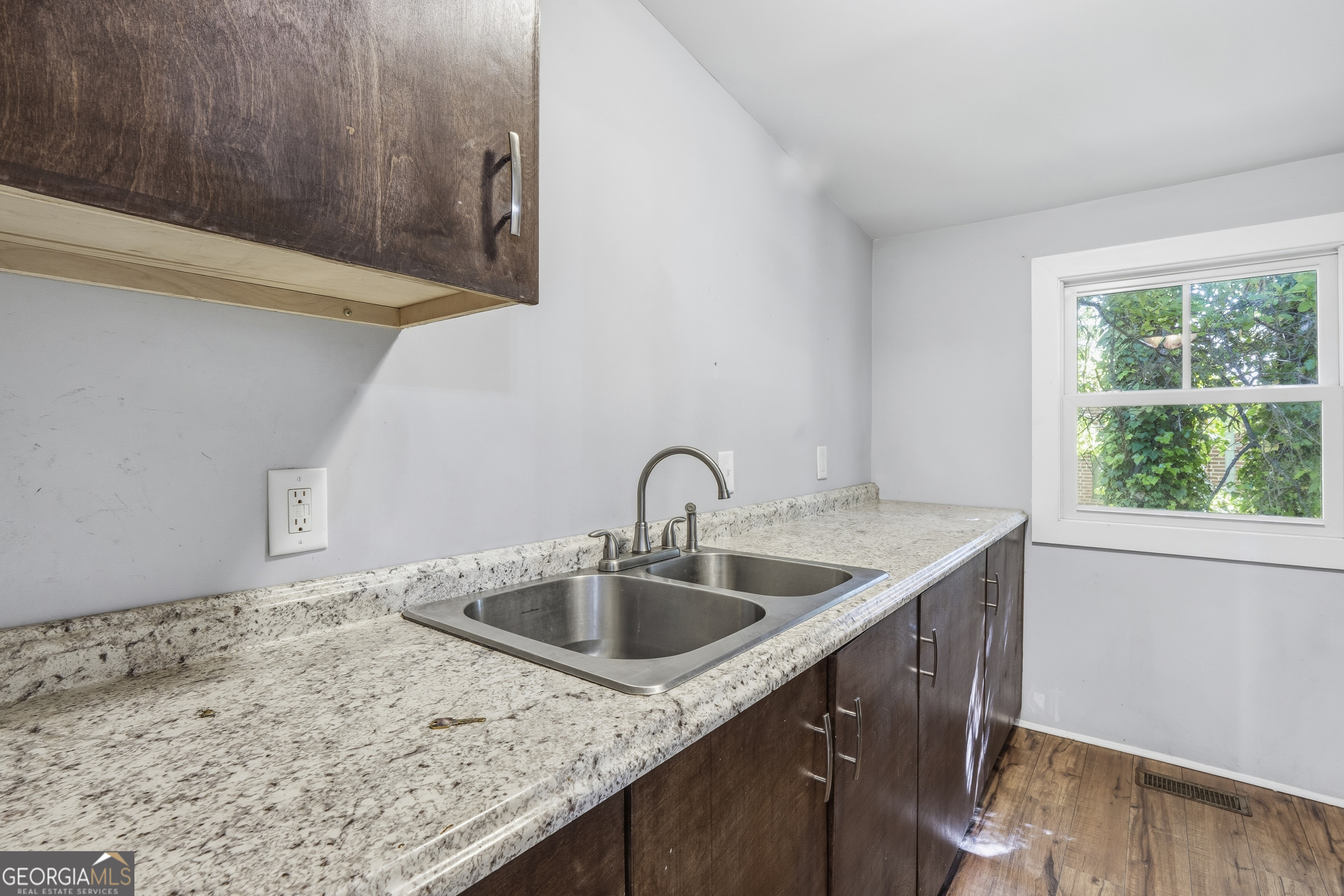 121 E Baldwin Street Milledgeville GA 31061