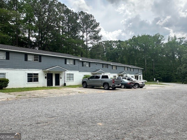 4053 Log Cabin Drive Macon GA 31204