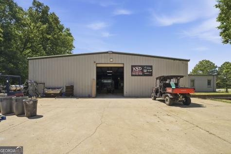 4433 Old Summerville Road Armuchee GA 30105