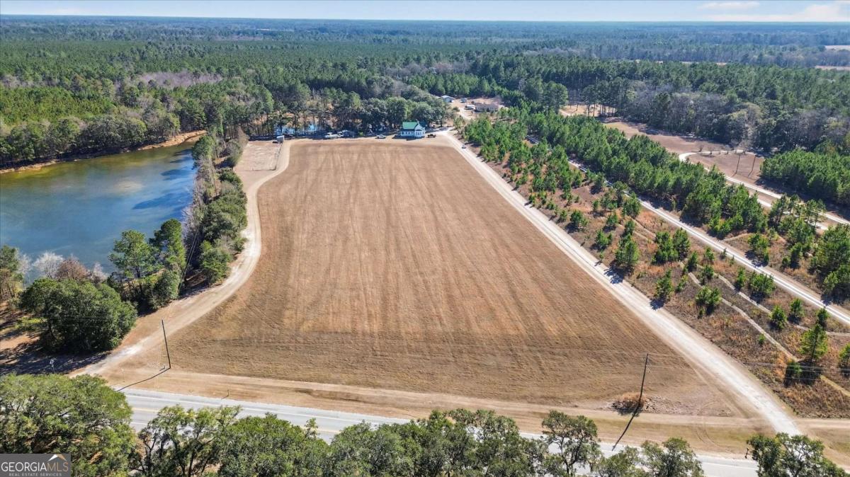 348 Lennies Pond Road Ellabell GA 31308
