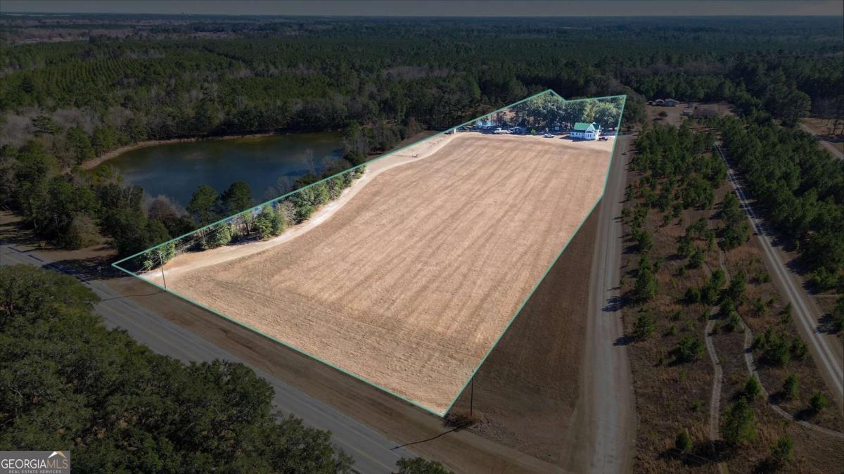 348 Lennies Pond Road Ellabell GA 31308