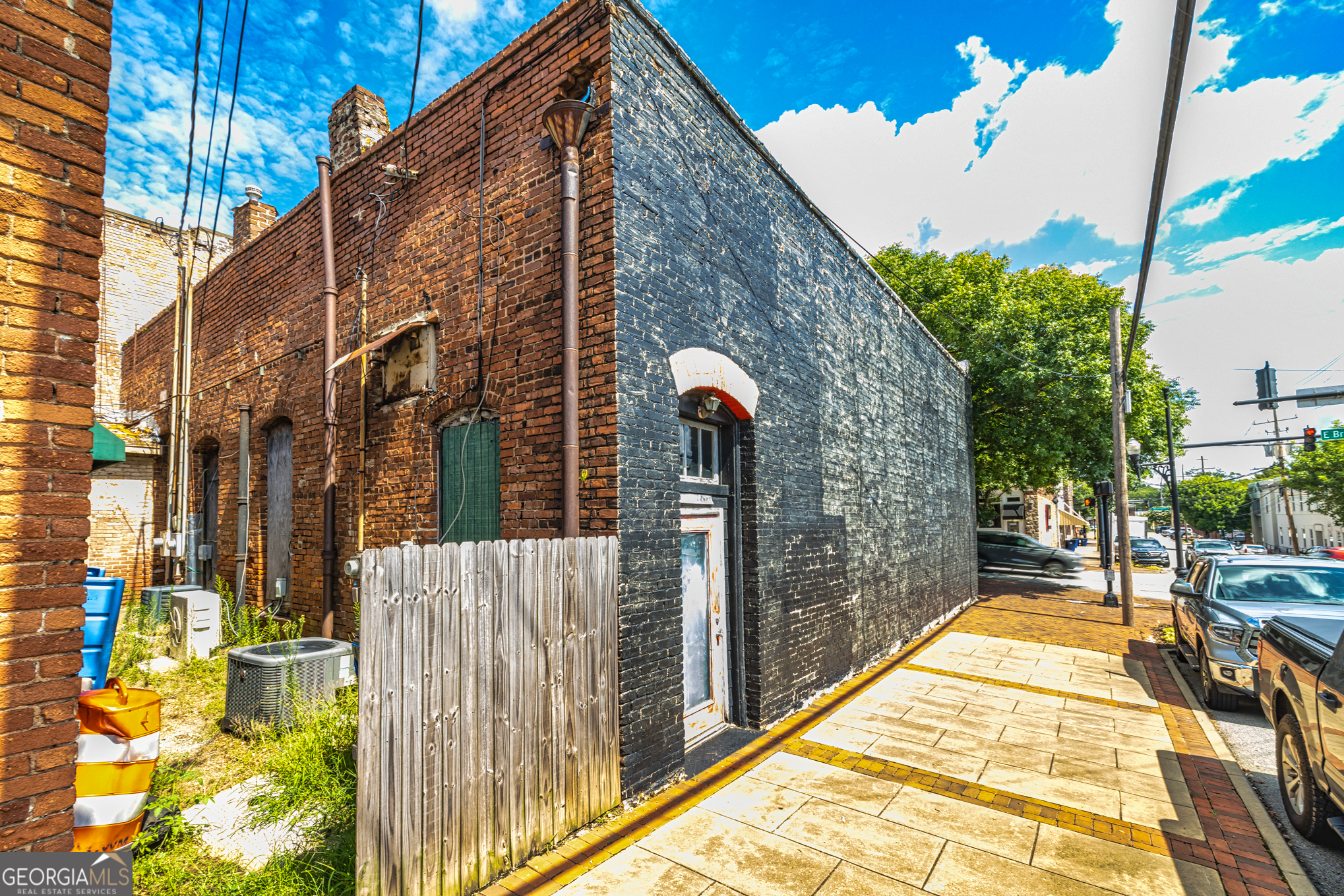 15 E Broad Street Newnan GA 30263