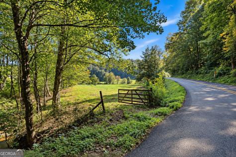 1818 Gaddistown Road Suches GA 30572
