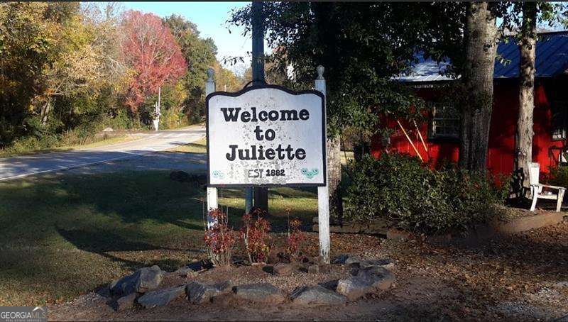 1047 Ponder Trammell Road Juliette GA 31046