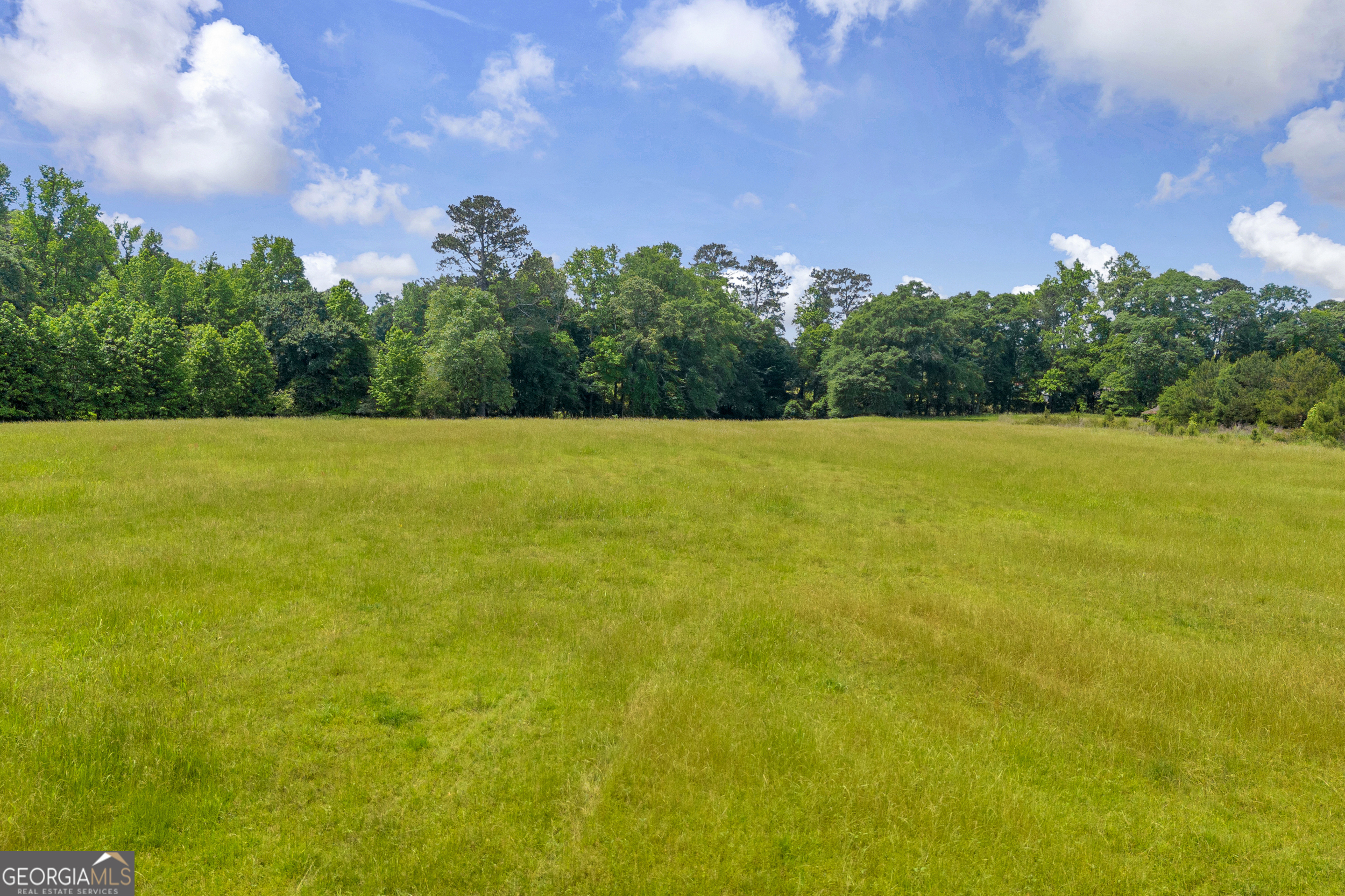 586 Covered Bridge Road Hoschton GA 30548