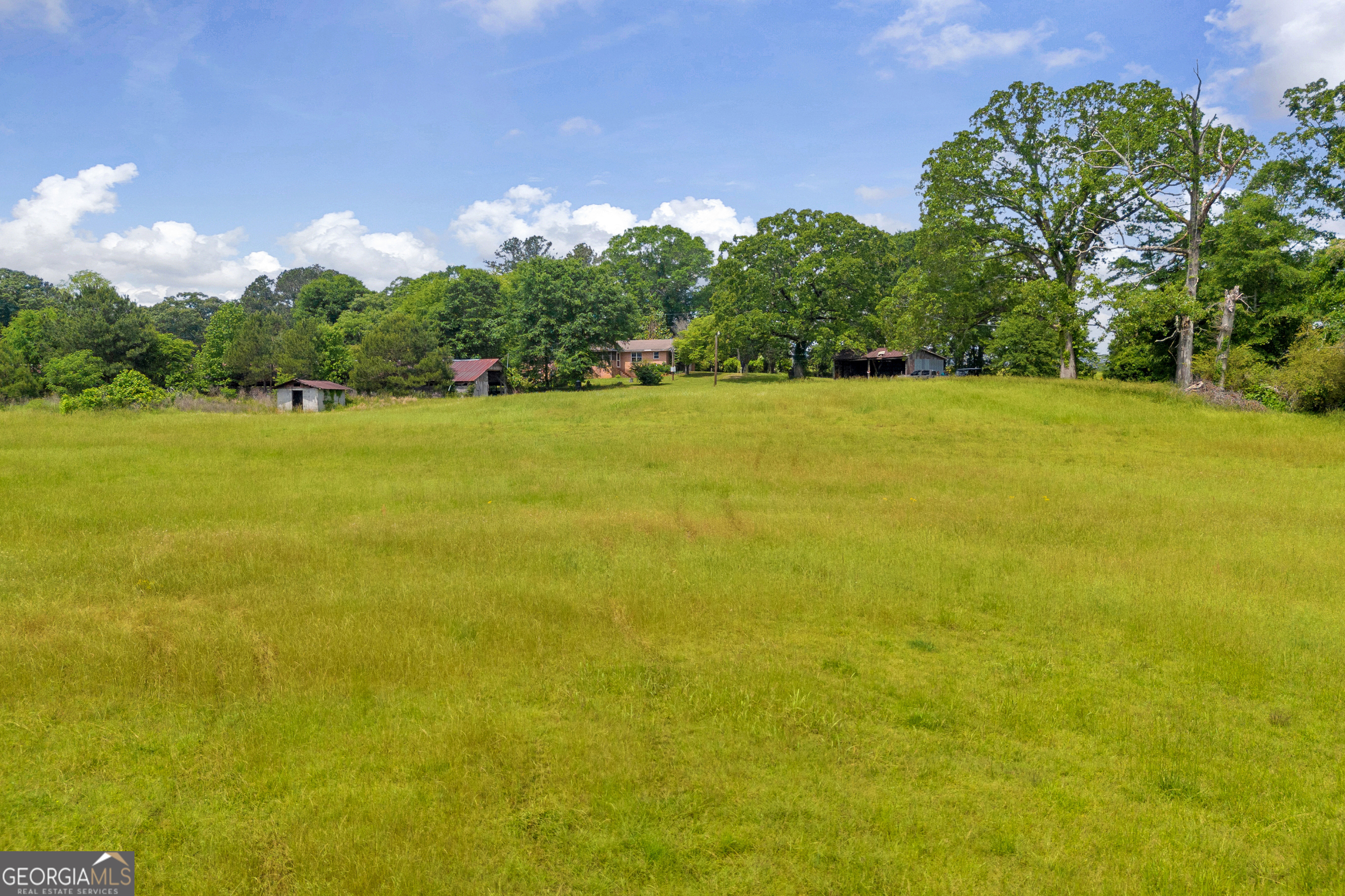 586 Covered Bridge Road Hoschton GA 30548