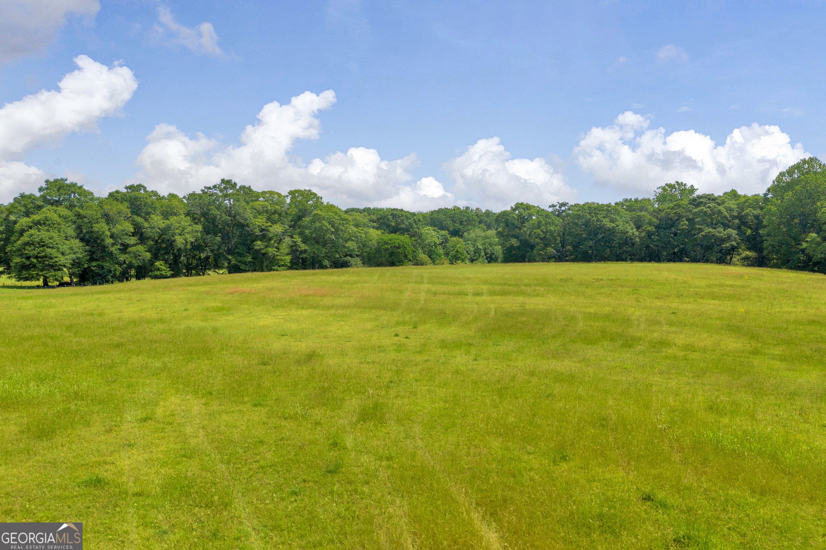 586 Covered Bridge Road Hoschton GA 30548