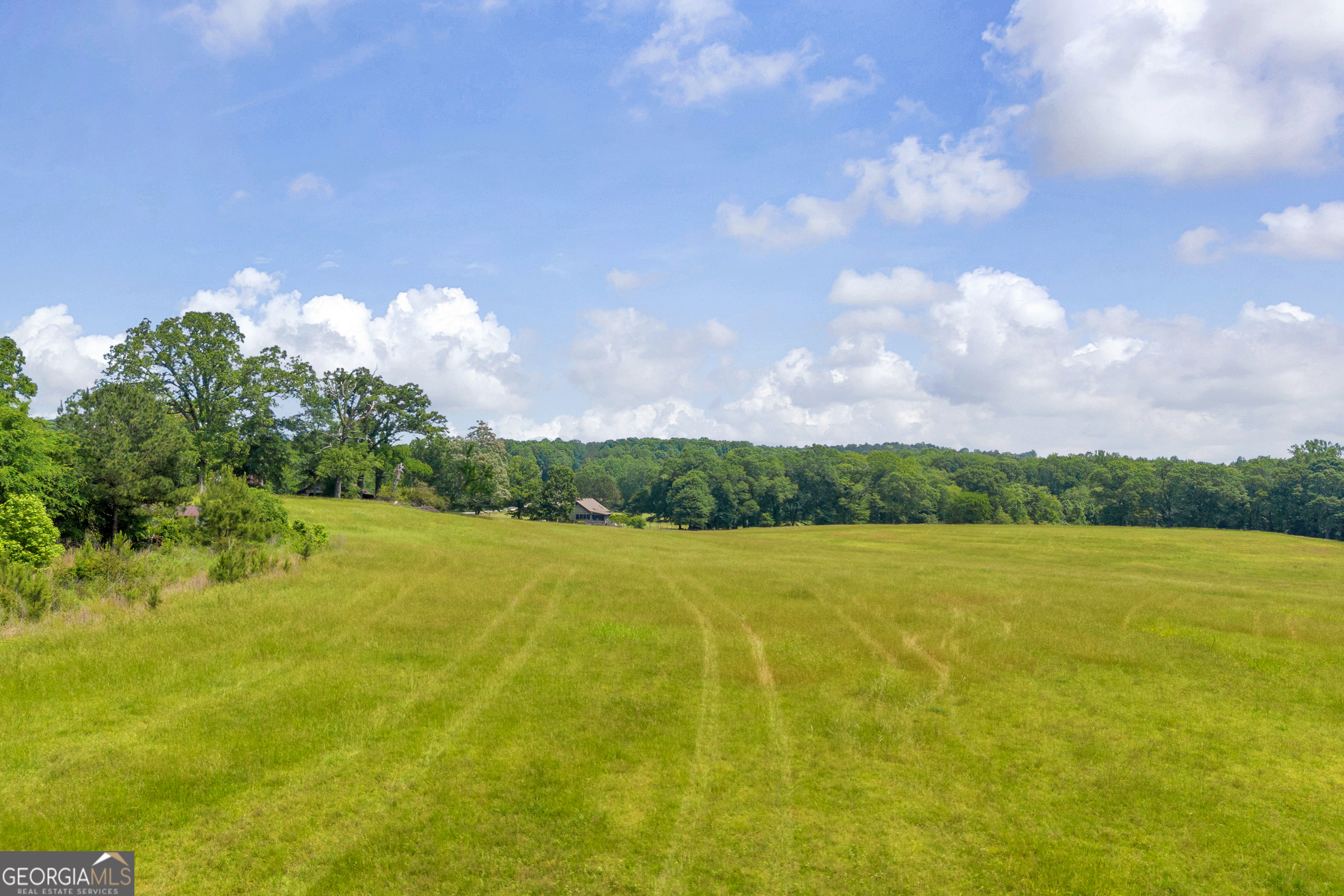 586 Covered Bridge Road Hoschton GA 30548