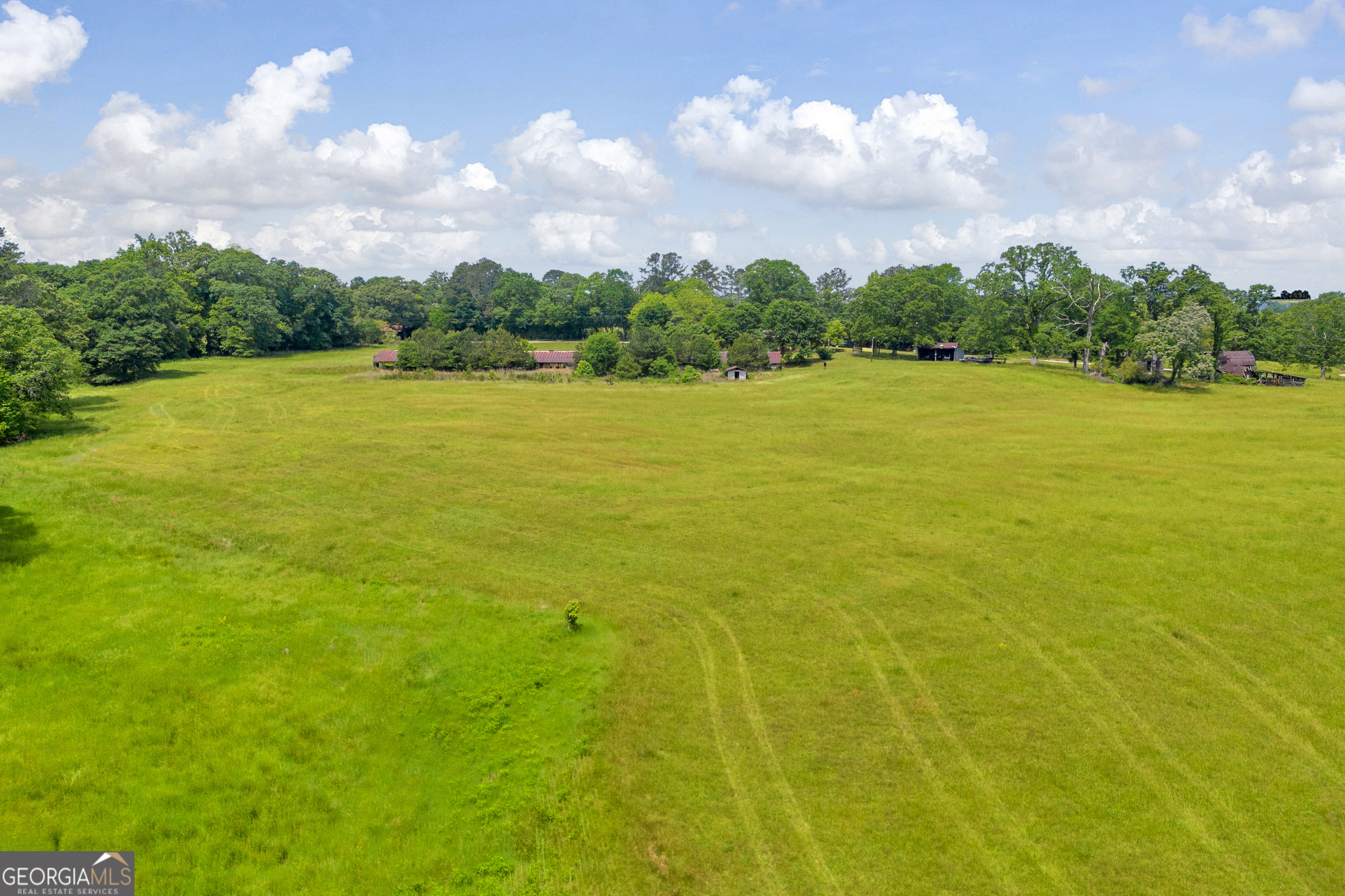 586 Covered Bridge Road Hoschton GA 30548
