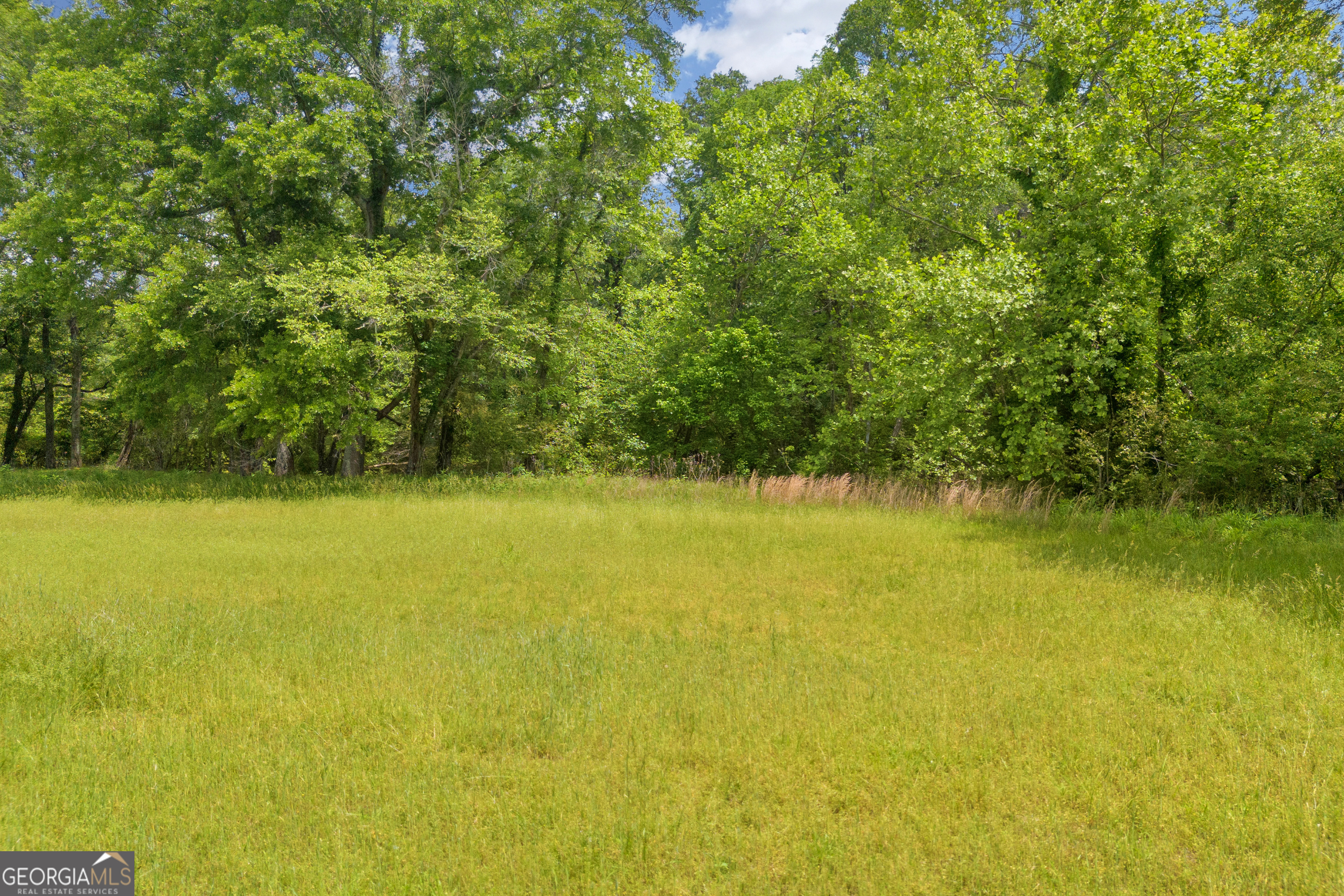 586 Covered Bridge Road Hoschton GA 30548