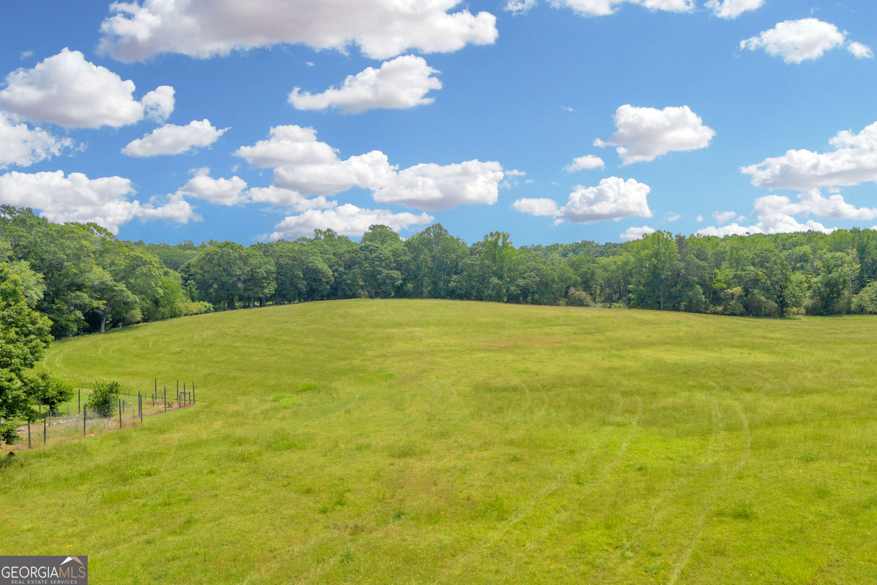 586 Covered Bridge Road Hoschton GA 30548