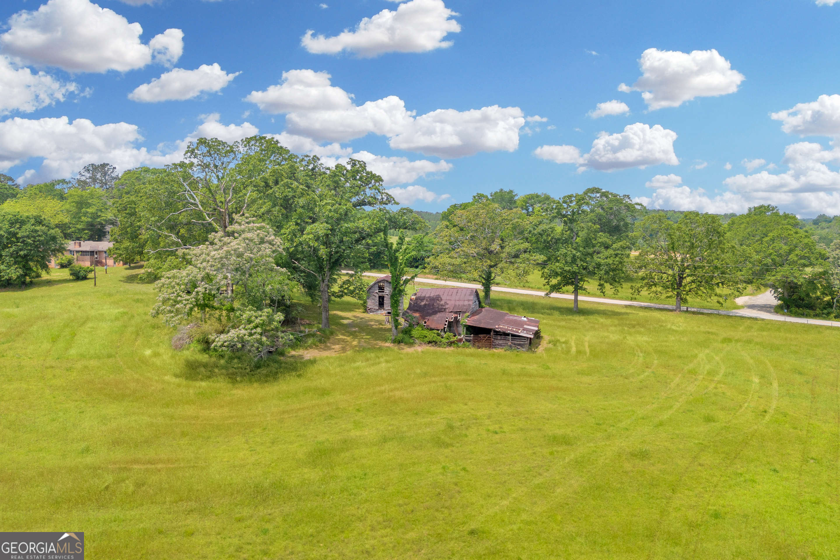 586 Covered Bridge Road Hoschton GA 30548