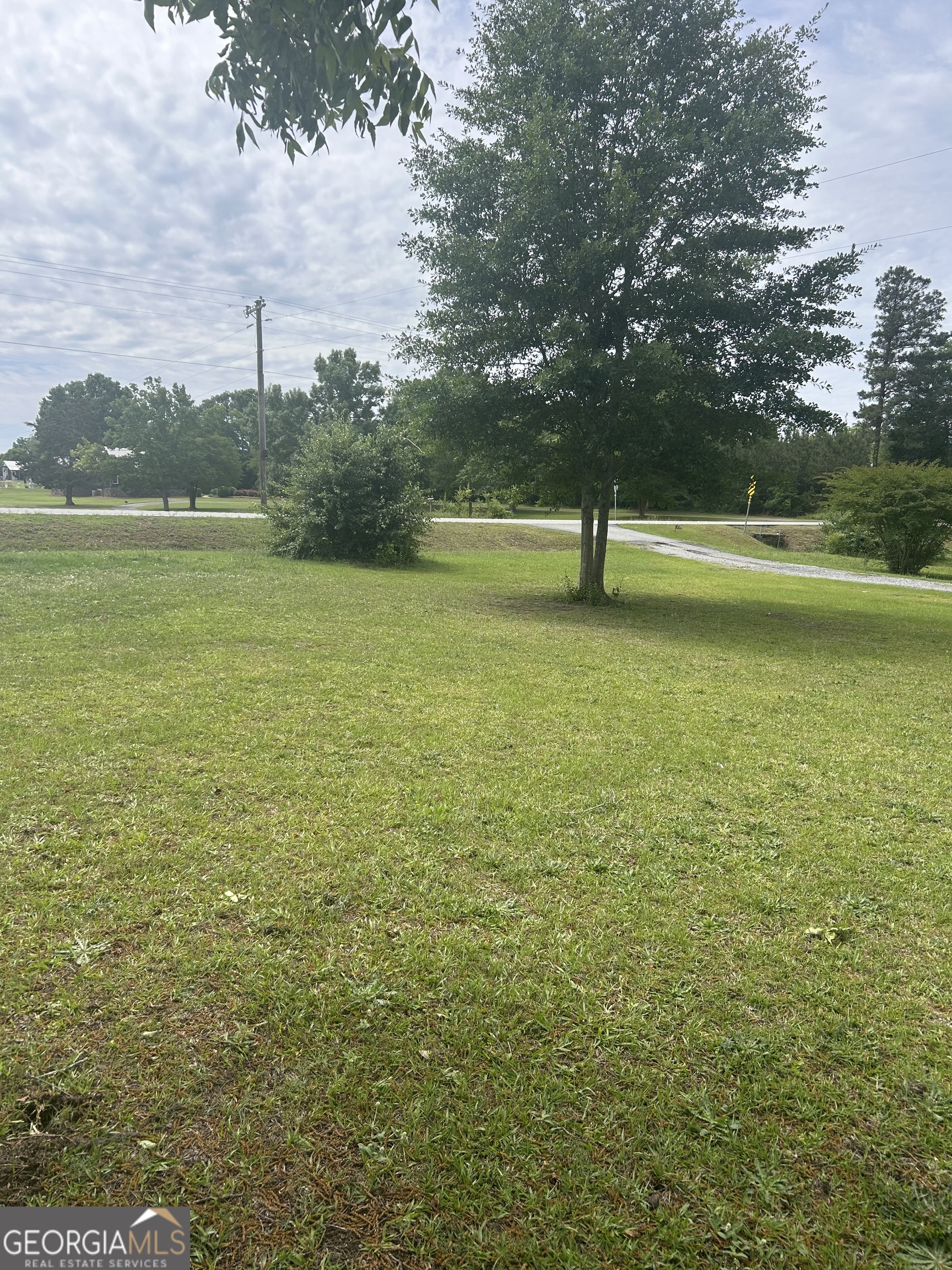 1277 Ga Hwy-112 Cochran GA 31014