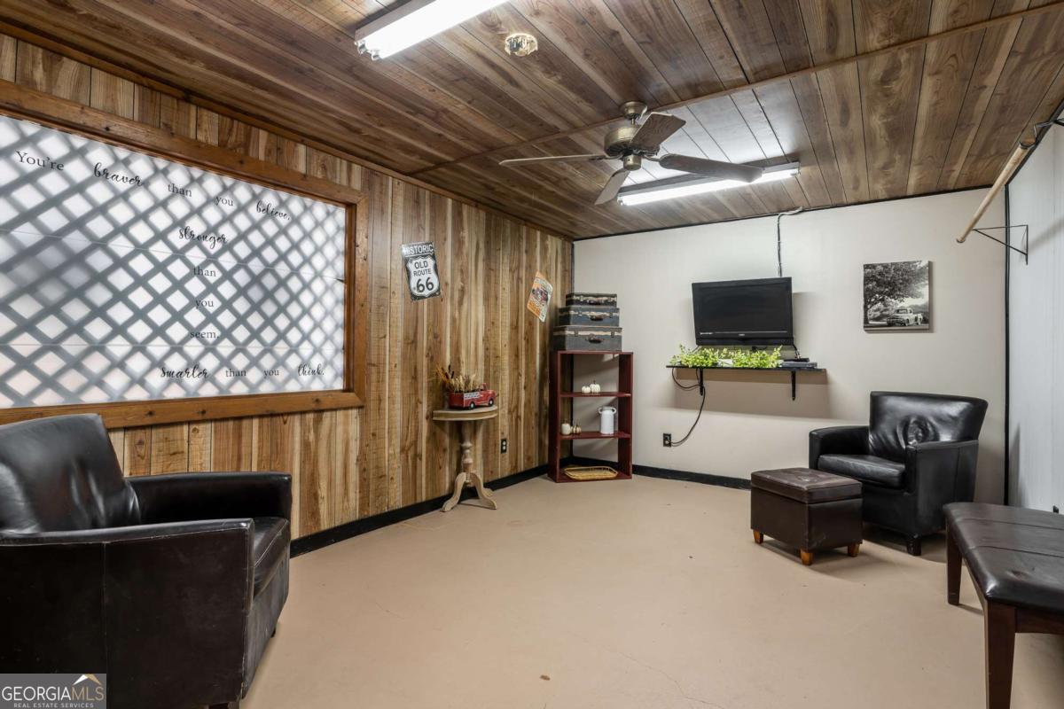 86 Stable Gate Drive Blairsville GA 30512