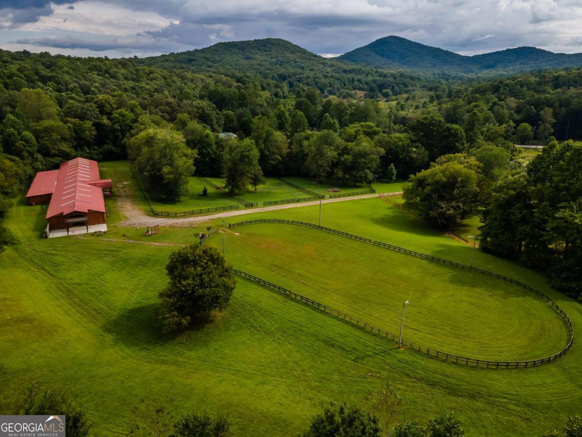 86 Stable Gate Drive Blairsville GA 30512