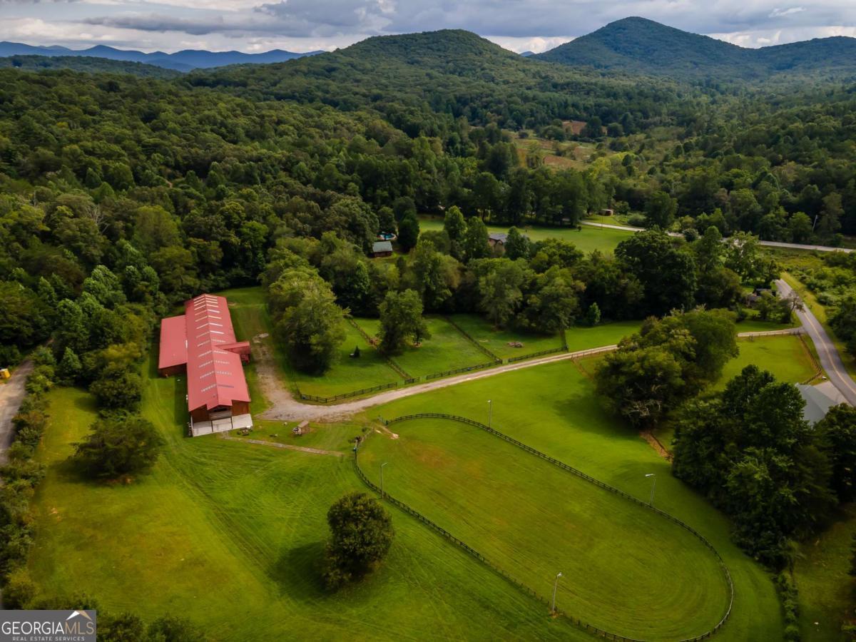 86 Stable Gate Drive Blairsville GA 30512
