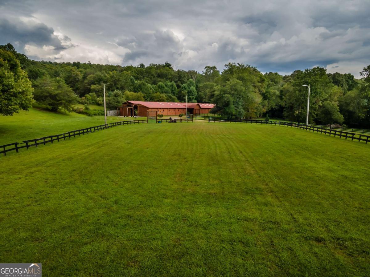 86 Stable Gate Drive Blairsville GA 30512