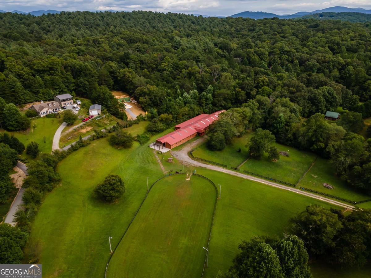86 Stable Gate Drive Blairsville GA 30512