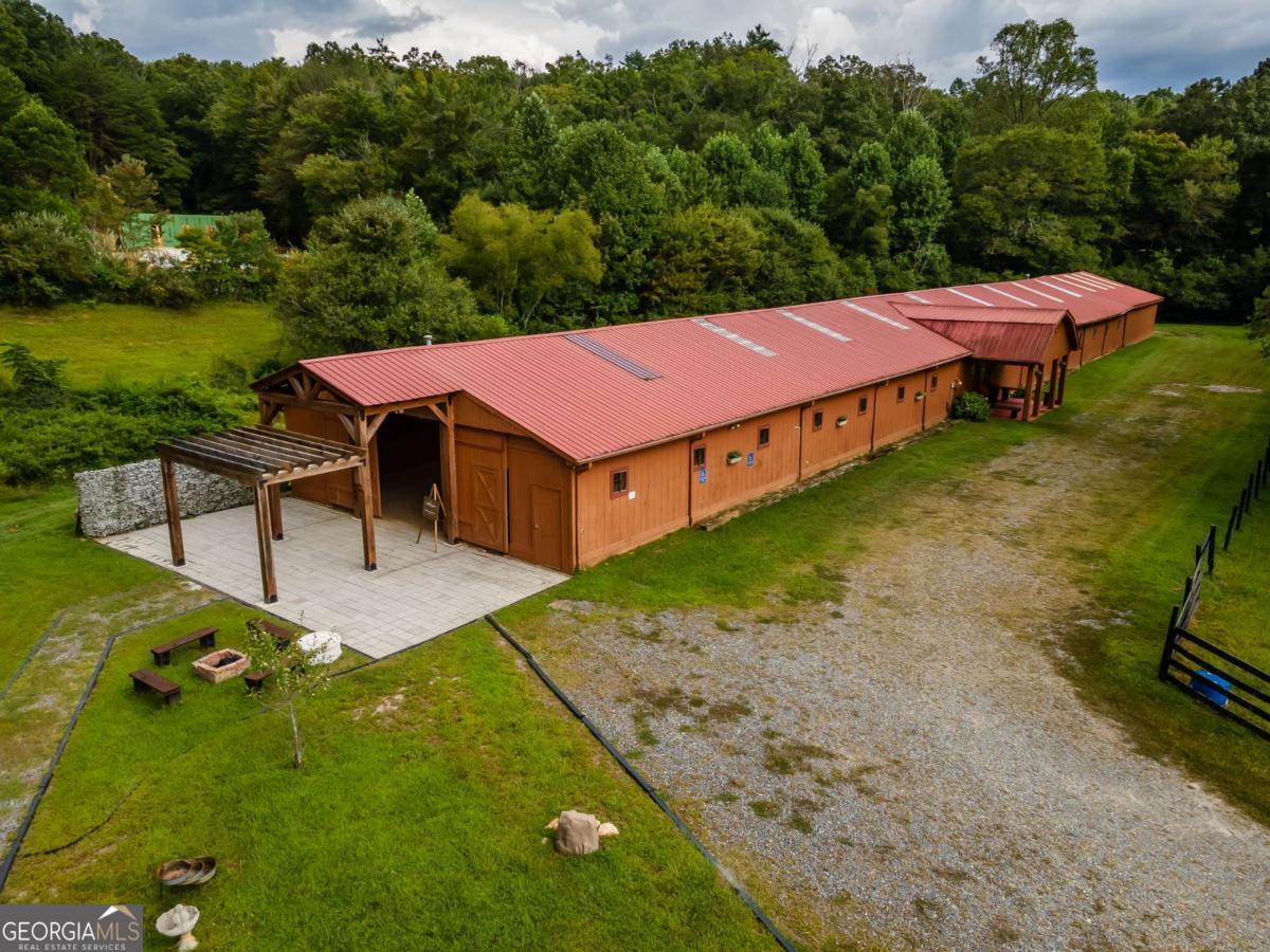86 Stable Gate Drive Blairsville GA 30512