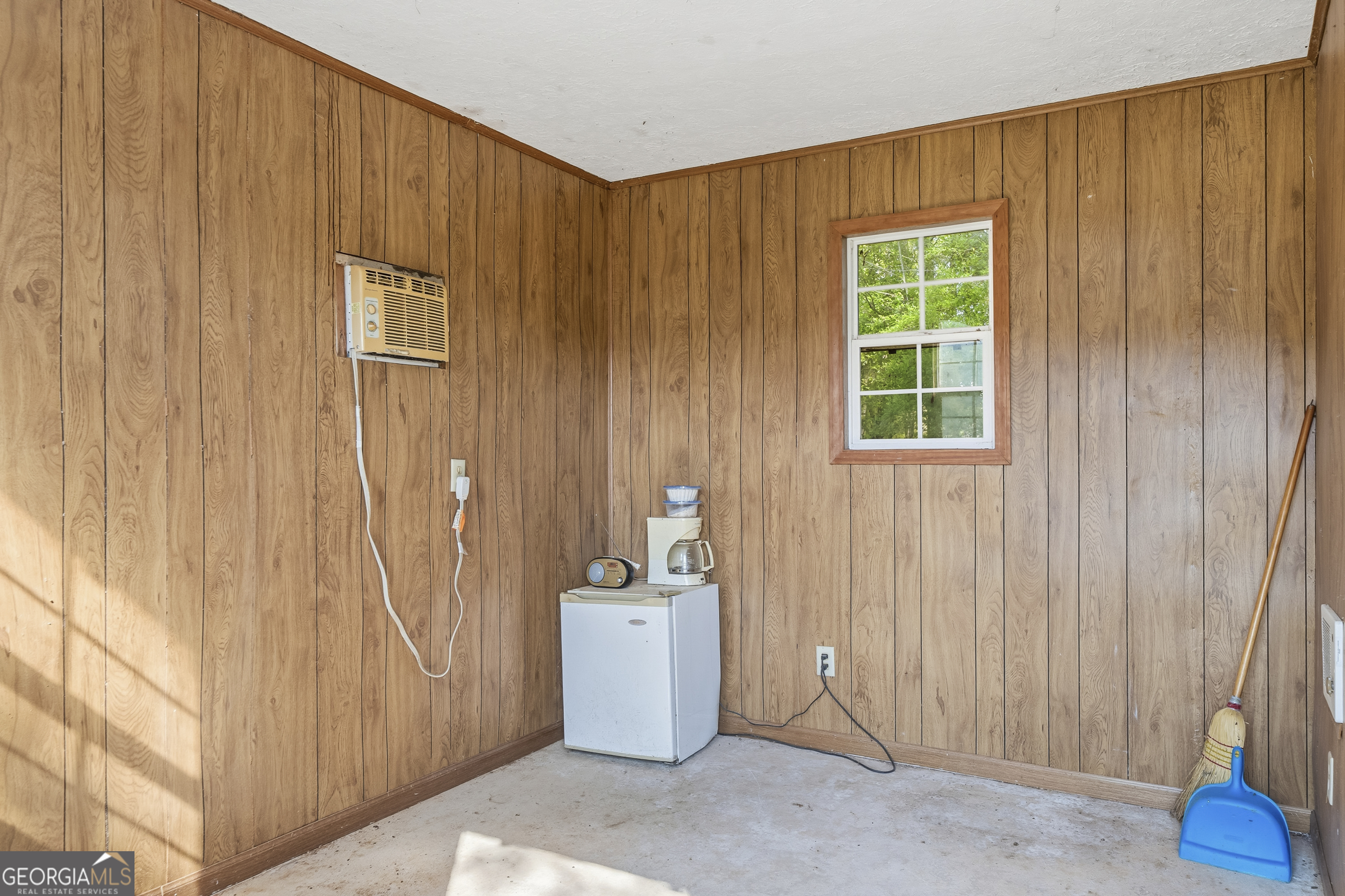 125 Walker Gresham Road Stephens GA 30667