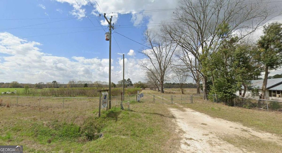 1019 D H Alderman Road Moultrie GA 31788