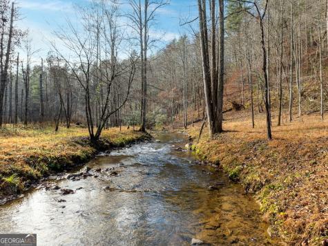 780 Banks Road Ellijay GA 30540