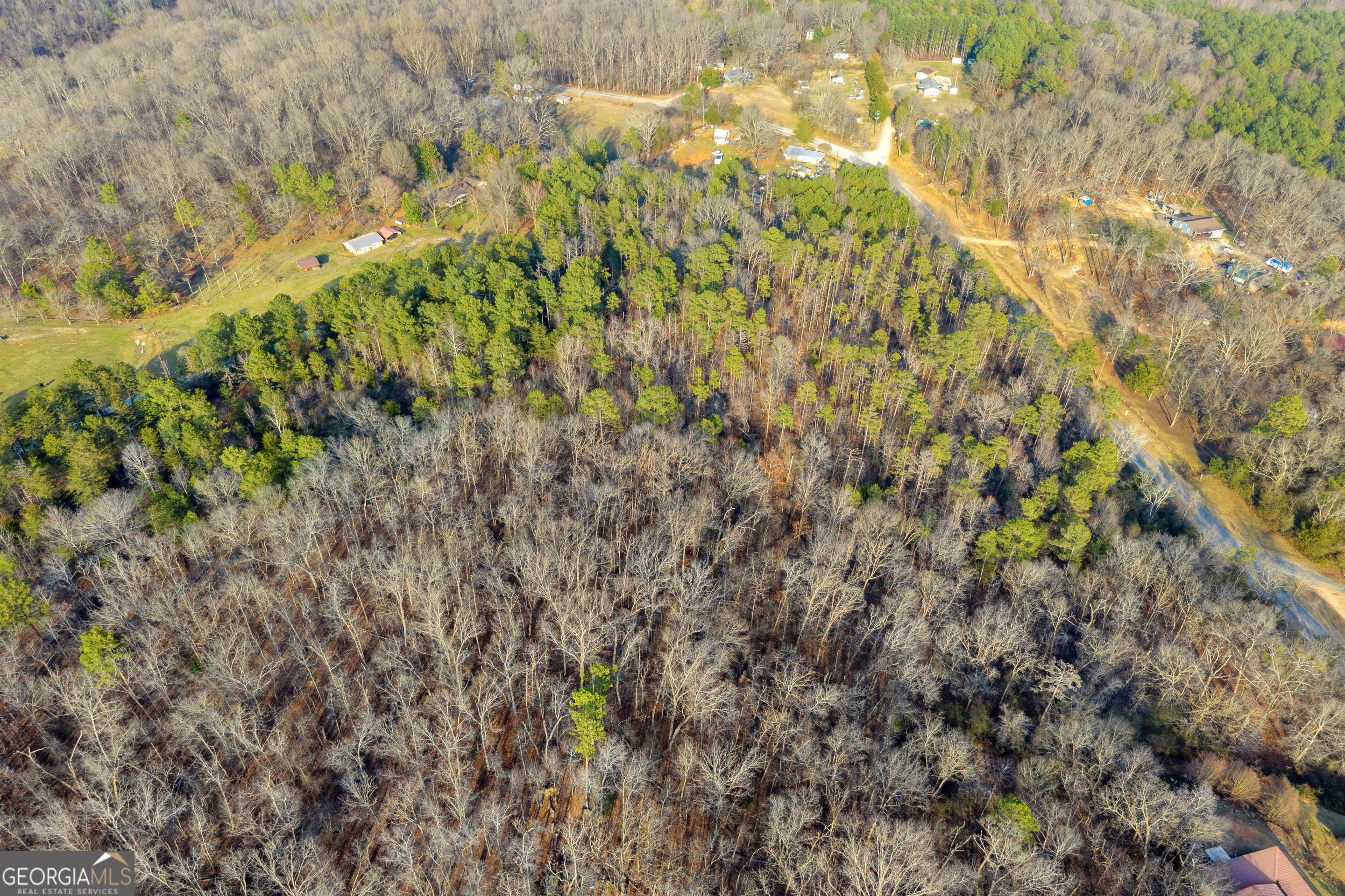 2122 Hunters Creek Road Carnesville GA 30521