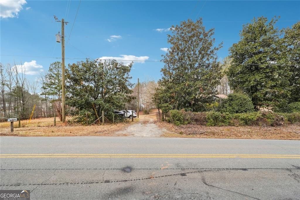 8265 Seabolt Drive Cumming GA 30028